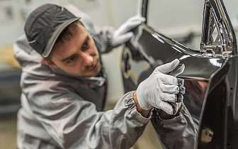 Carrosserie Reparaturen hoffmann automobile Aesch Carrosserie Reparaturen hoffmann automobile Aesch